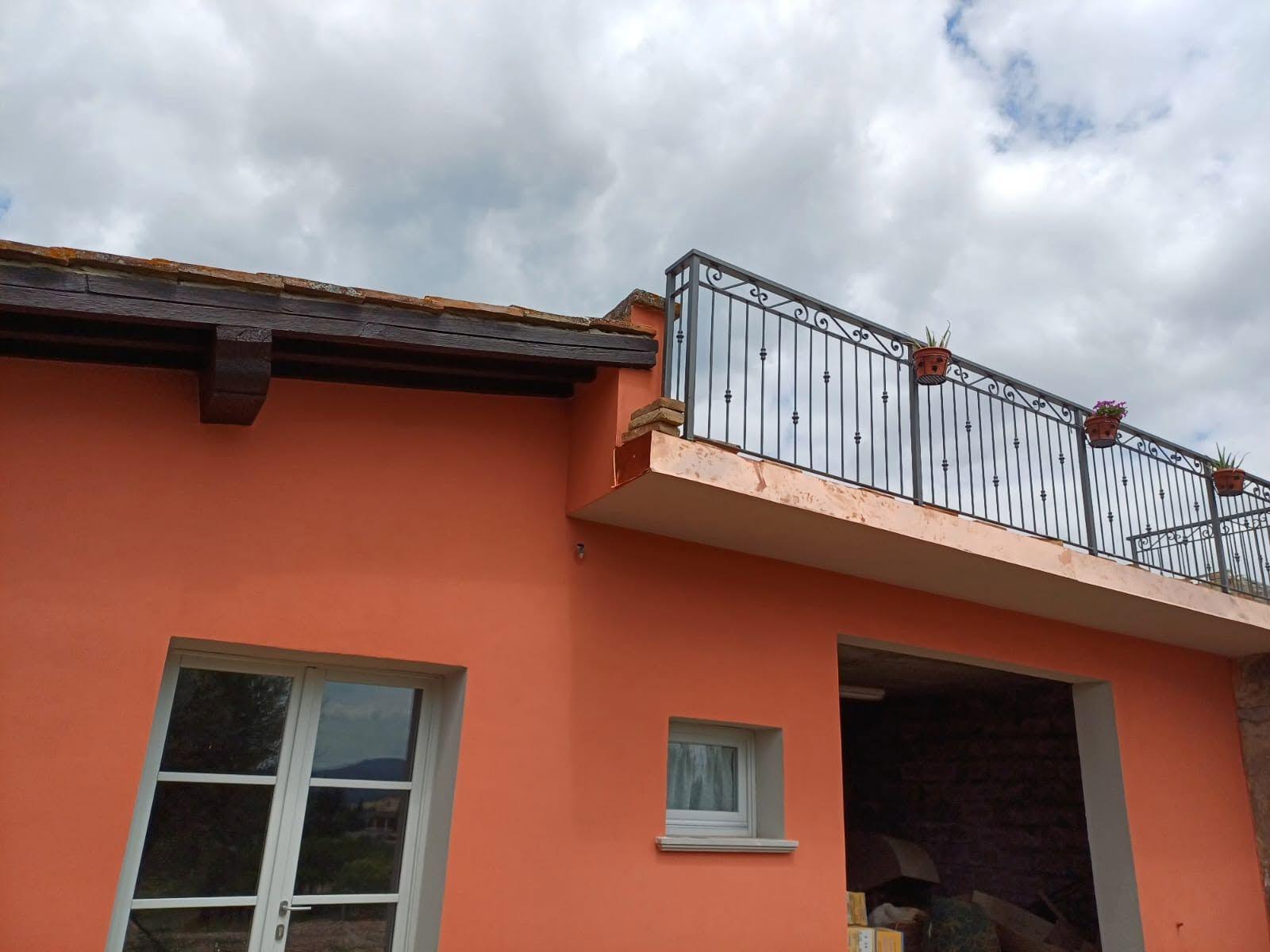 Scossaline in rame su terrazza
